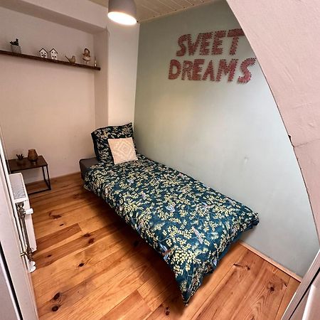 Cosy Apartment At The Lake In Volendam Buitenkant foto